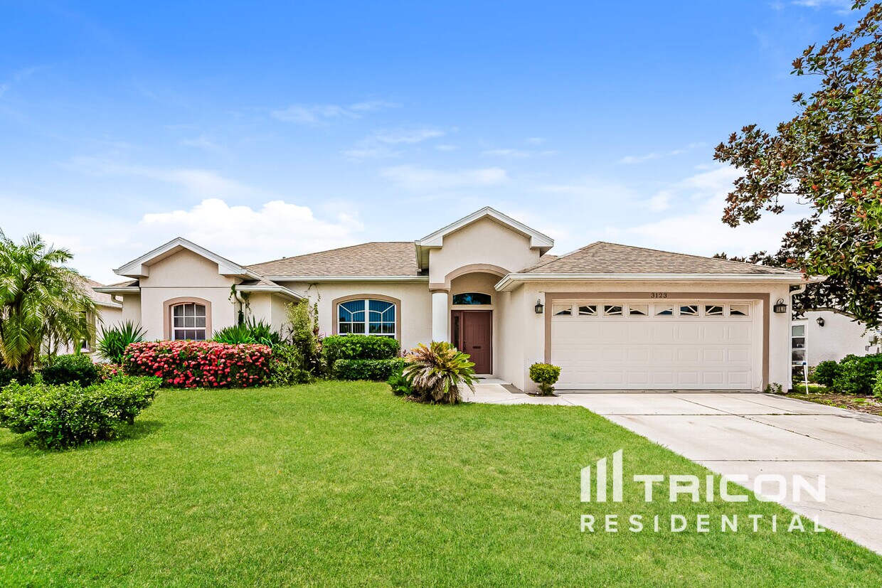 Foto principal - 3123 45th Way E