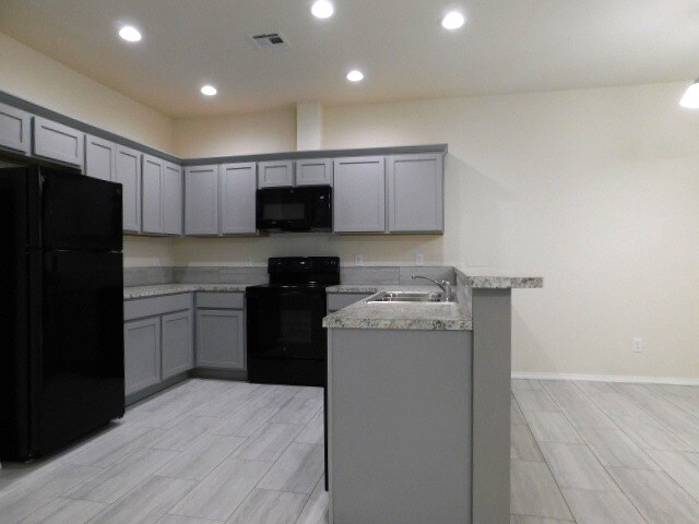 Foto del edificio - 1806-1808 W 23rd Ave