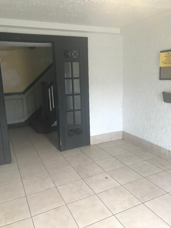 Foto del edificio - 6457 N California Ave
