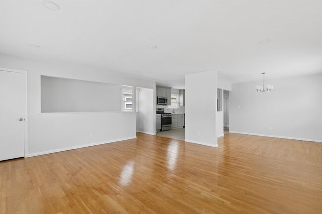 Building Photo - 226 Webster Ave