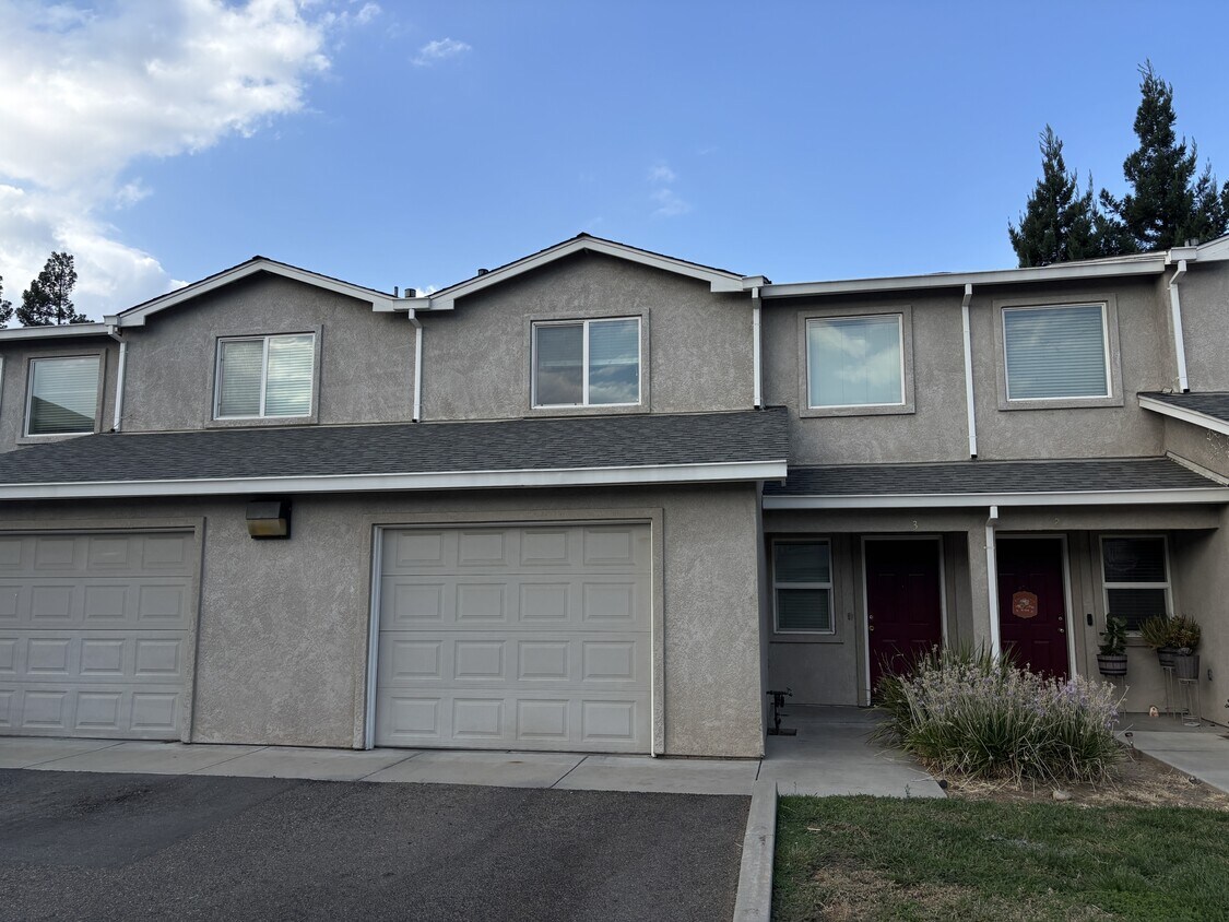 Foto principal - 3317 Carver Rd