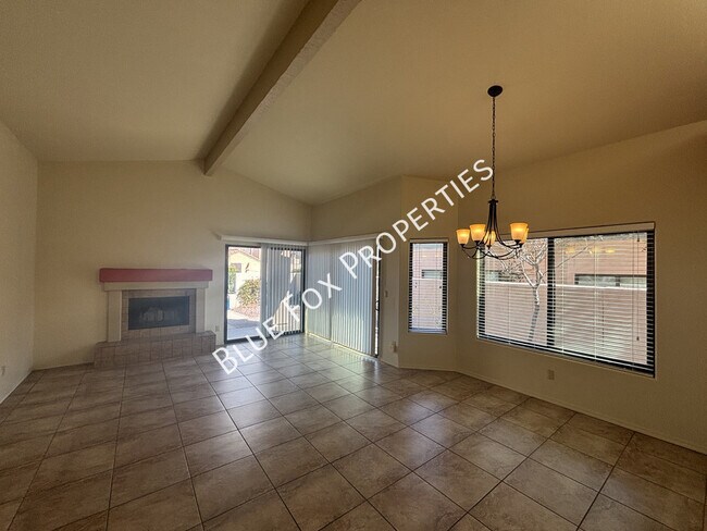 Building Photo - 4655 E Hupa Way