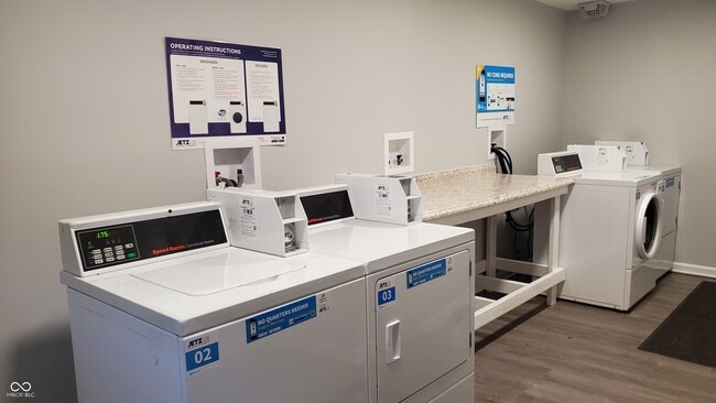 Building Photo - 129 W Hendricks St