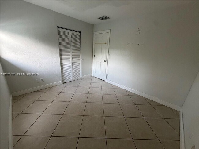Foto del edificio - 12235 SW 40th St