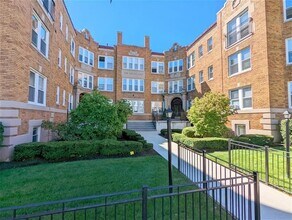 Building Photo - 172 Maple St