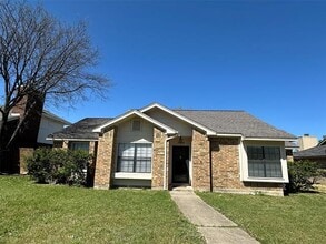 Building Photo - 7605 Cornell Dr