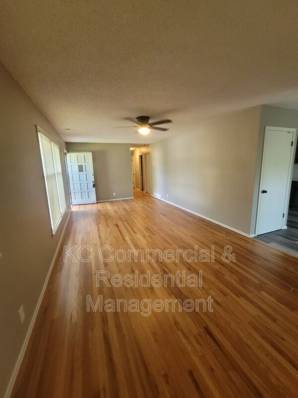 Foto del edificio - 2709 NE 63rd St