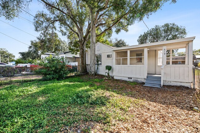 Foto del edificio - 619-629 Woodlawn St