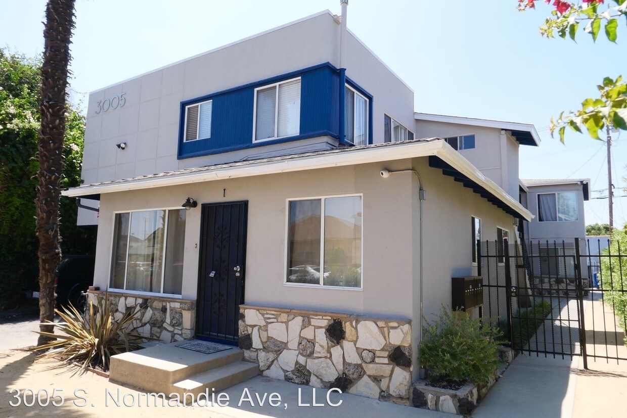 Primary Photo - 3005 Normandie Ave