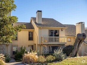 Building Photo - 1209 Hi Stirrup