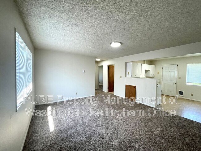 Building Photo - 5088 La Bounty Dr