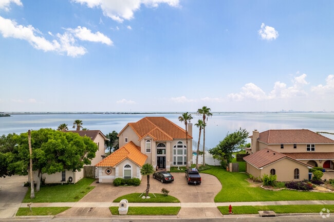 Grand, Mediterranean homes along Corpus Christi Bay allow Portland residents lavish living.