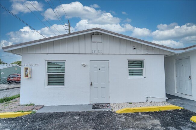 Foto del edificio - 1820 Dewey St
