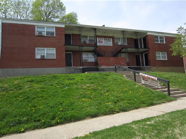 Building Photo - 2620 Van Brunt Blvd