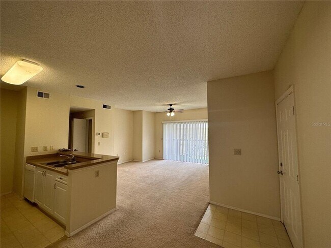 Building Photo - 10110 Winsford Oak Blvd