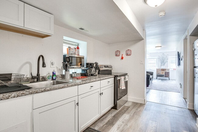 Building Photo - 6455 S Eberhart Ave