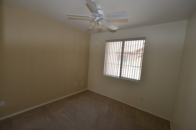 Foto del edificio - 2992 N Miller Rd