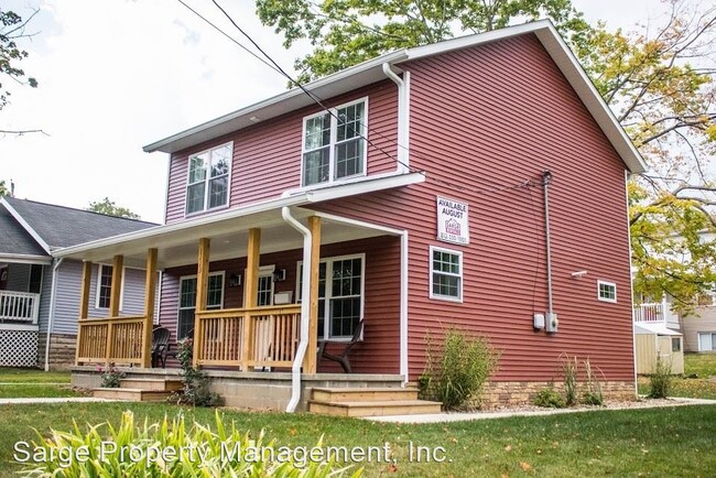 Building Photo - 5 br, 3.5 bath House - 1113 N Indiana Avenue