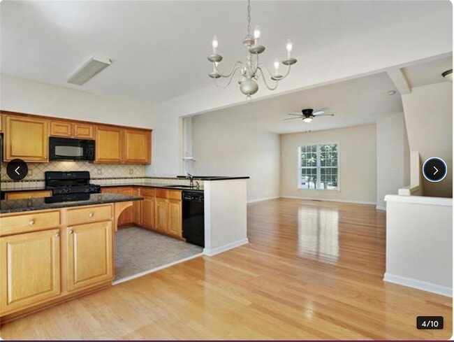 Building Photo - 2072 Merrimont Way