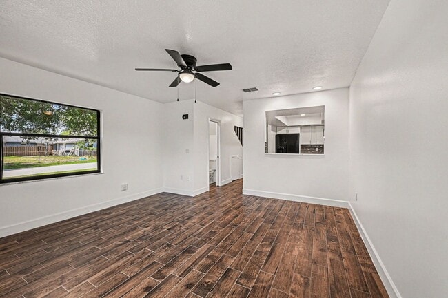 Foto del edificio - 2173 Stewart Rd