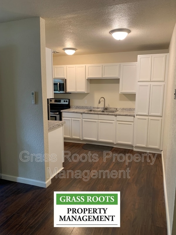 Building Photo - 1269 Live Oak Ln