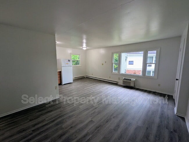 Building Photo - 3705 Sleepy Hollow Ln