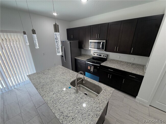 Foto del edificio - 8587 N Spikes Way