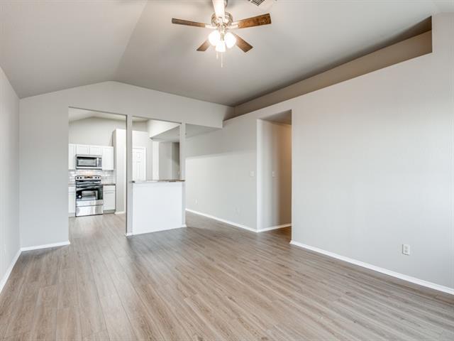 Foto del edificio - 610 Lone Star Park Ln