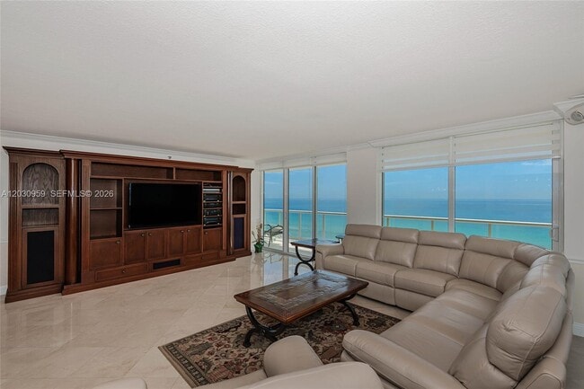 Building Photo - 8855 Collins Ave
