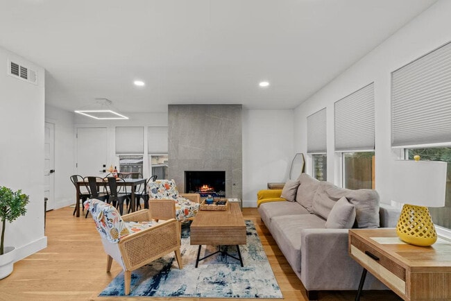 Building Photo - 12502 Brandywine Ct