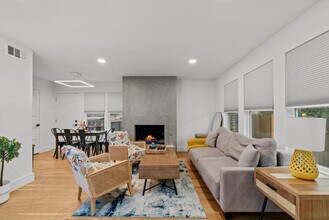 Building Photo - 12502 Brandywine Ct