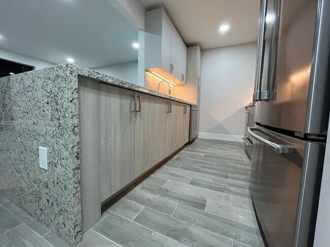 Foto del edificio - 8425 NW 8th St