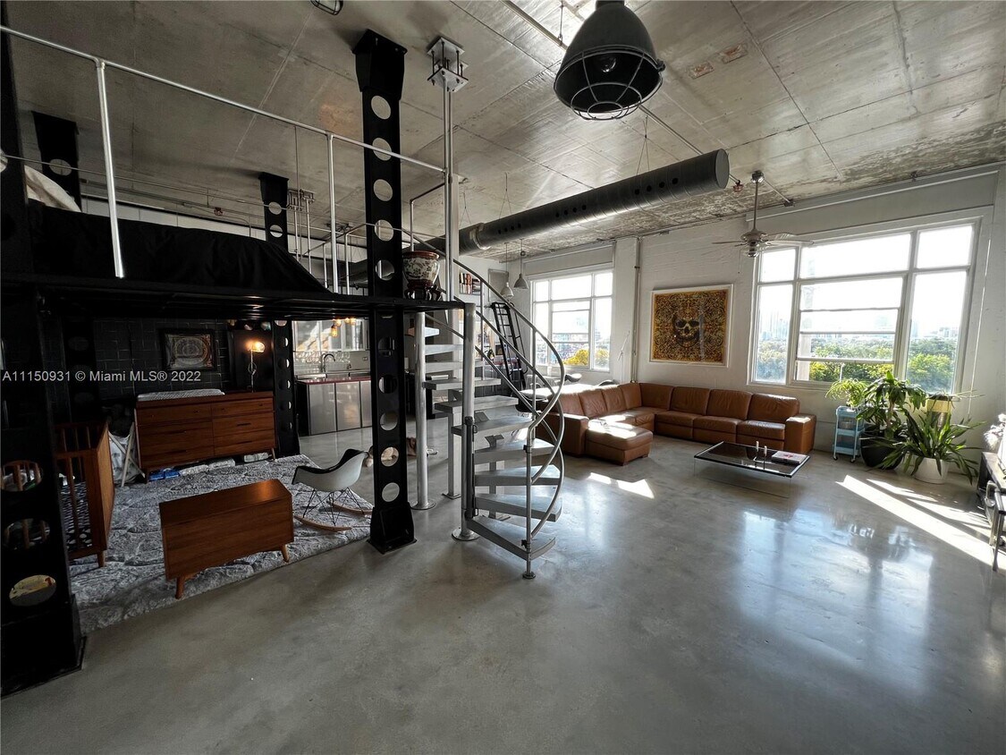 Foto principal - 250 NW 23rd St