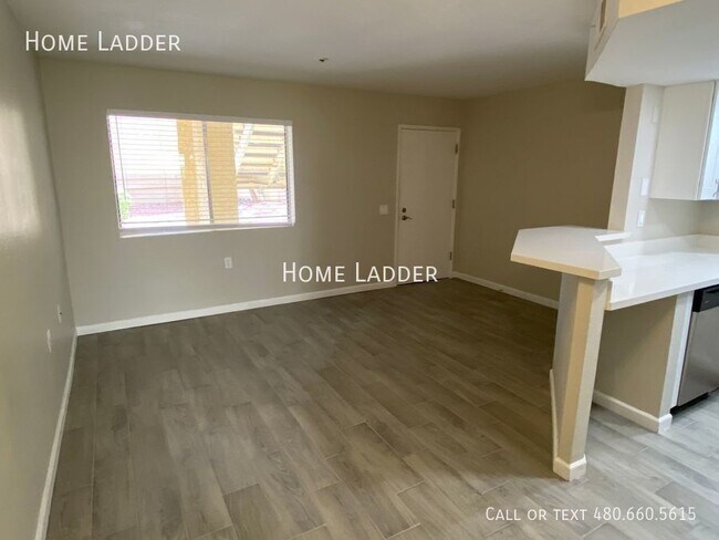 Foto del edificio - 12221 W Bell Rd