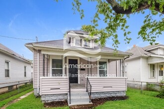 Building Photo - 806 Crawford St