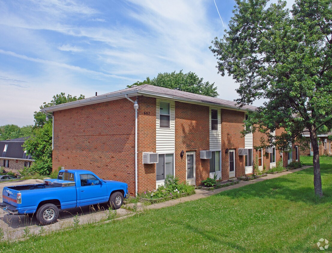 607 S Linden Ave, Miamisburg, OH 45342 Apartments in Miamisburg, OH