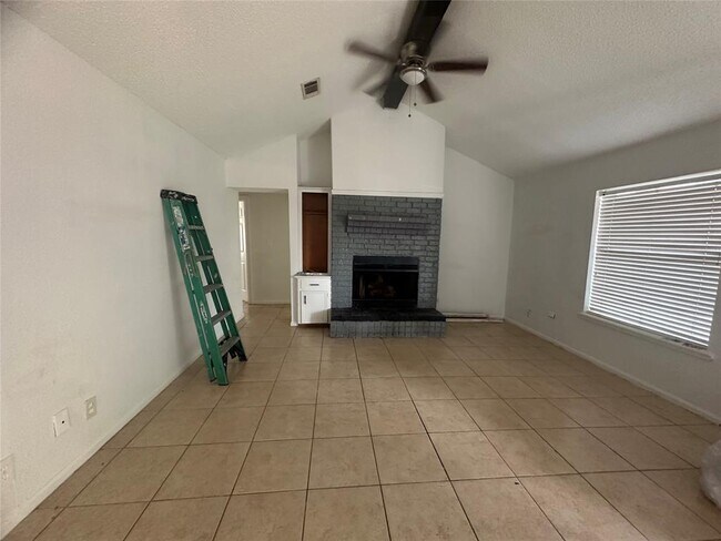 Building Photo - 455 County Rd 129B