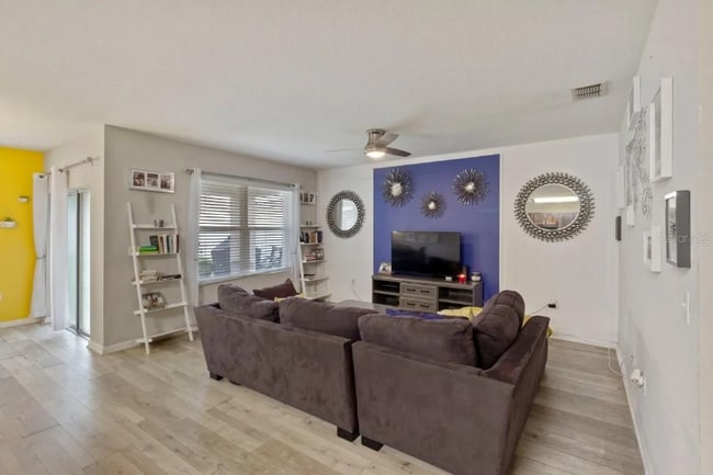 Foto del edificio - 1742 Van Gogh Dr