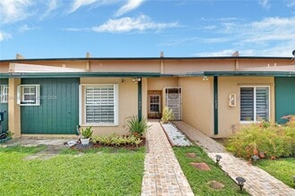Building Photo - 11426 NW 4th Terrace