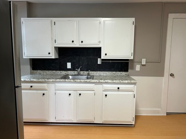 Foto del edificio - 92 Boswell Ave