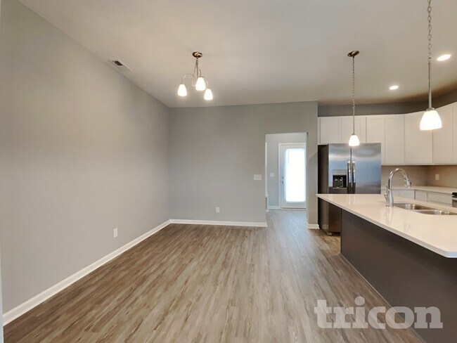 Foto del edificio - 303 Thomas Point Dr