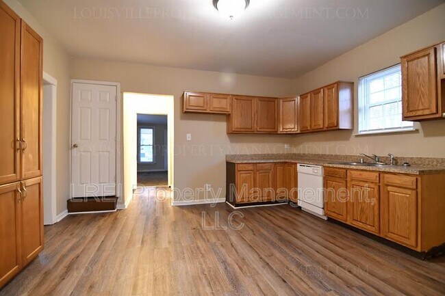 Building Photo - 3701 Lentz Ave