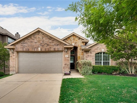 Building Photo - 2116 Hartley Dr