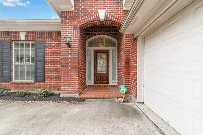 Foto del edificio - 12215 Salmon Creek