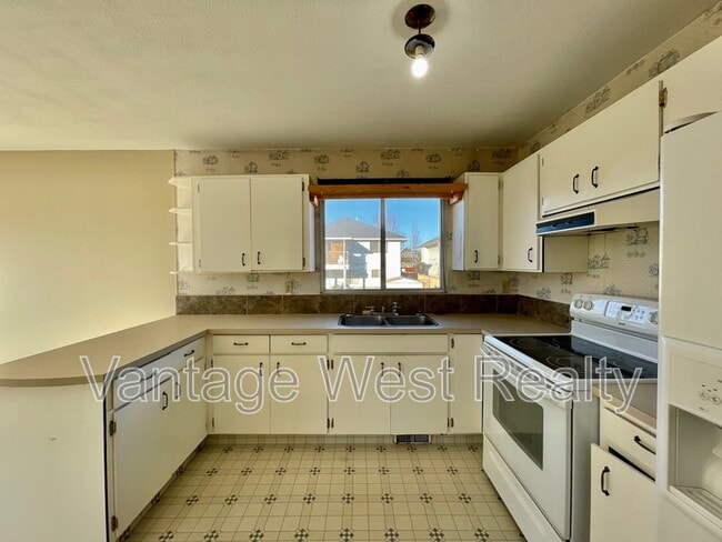 Building Photo - 287 Nickel Rd