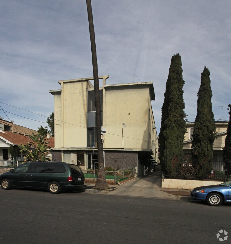 Building Photo - 5111 Harold Way