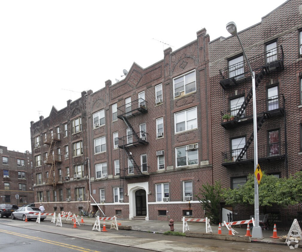 4514 10th Ave, Brooklyn, NY 11219 Apartments in Brooklyn, NY