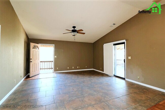 Building Photo - 20 La Colina Terrace