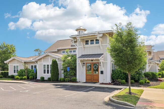 Foto del edificio - The Drake