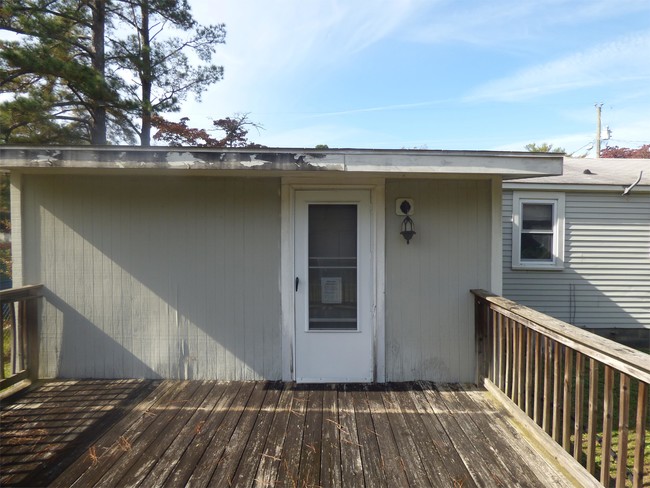 Building Photo - 2611 Horner Dr